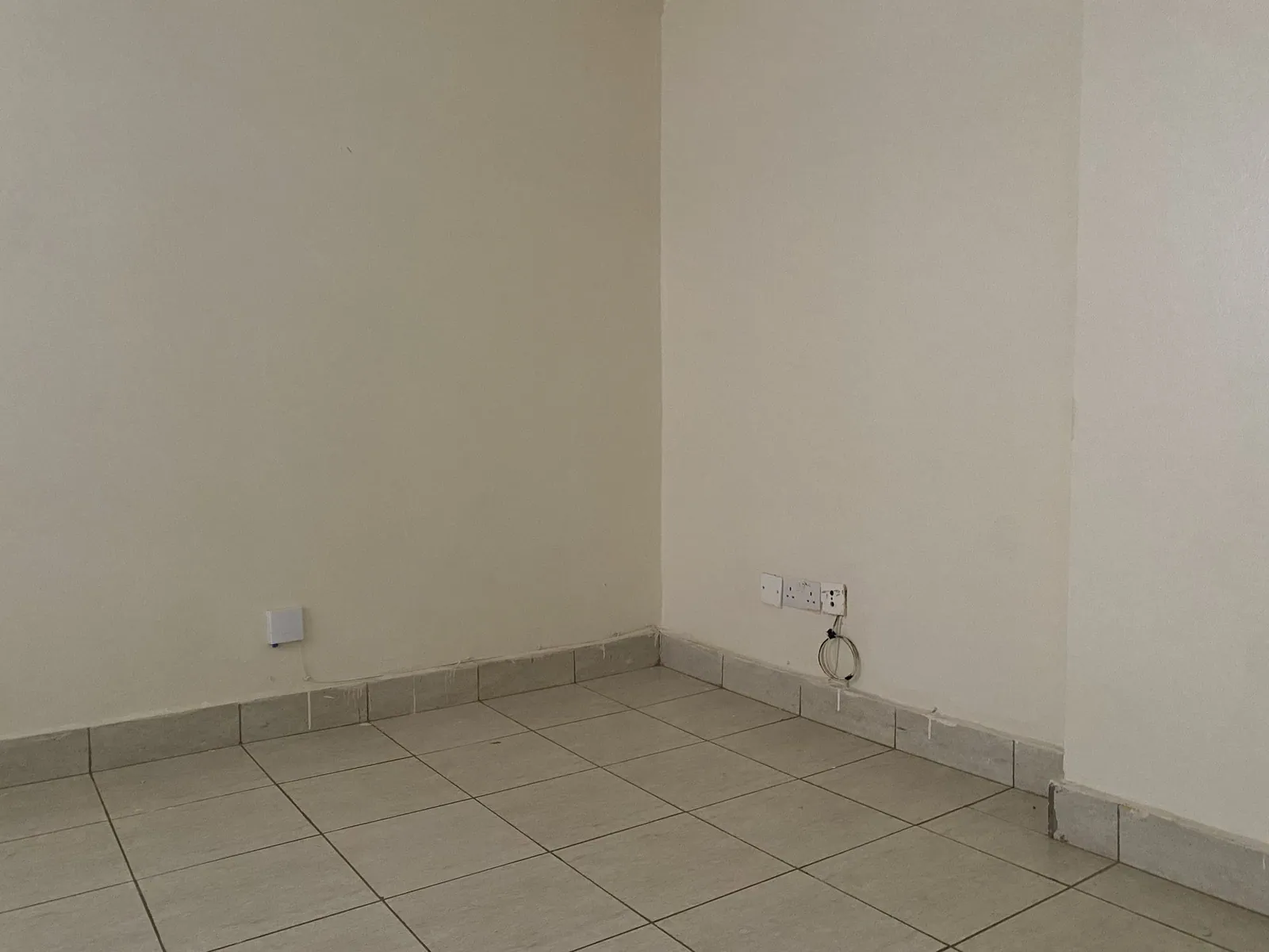 Modern. residential Interior Renovation & Makeover by Kloche Interiors at Mid-View Apartment Makeover, Thindigua, Kiambu — view 88