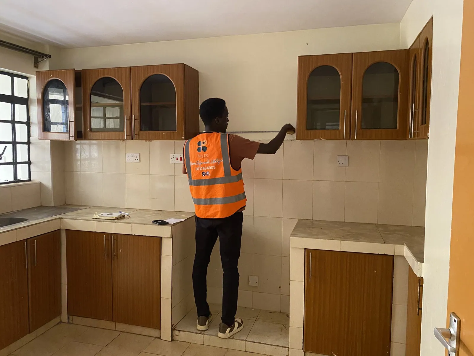 Modern. residential Interior Renovation & Makeover by Kloche Interiors at Mid-View Apartment Makeover, Thindigua, Kiambu — view 81