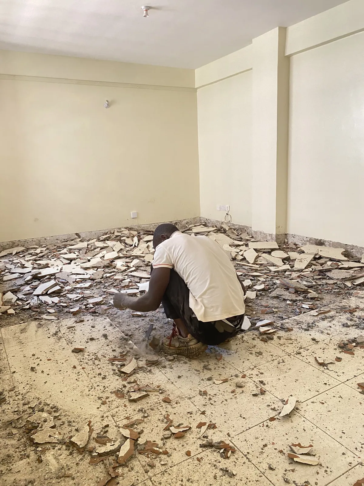 Modern. residential Interior Renovation & Makeover by Kloche Interiors at Mid-View Apartment Makeover, Thindigua, Kiambu — view 67