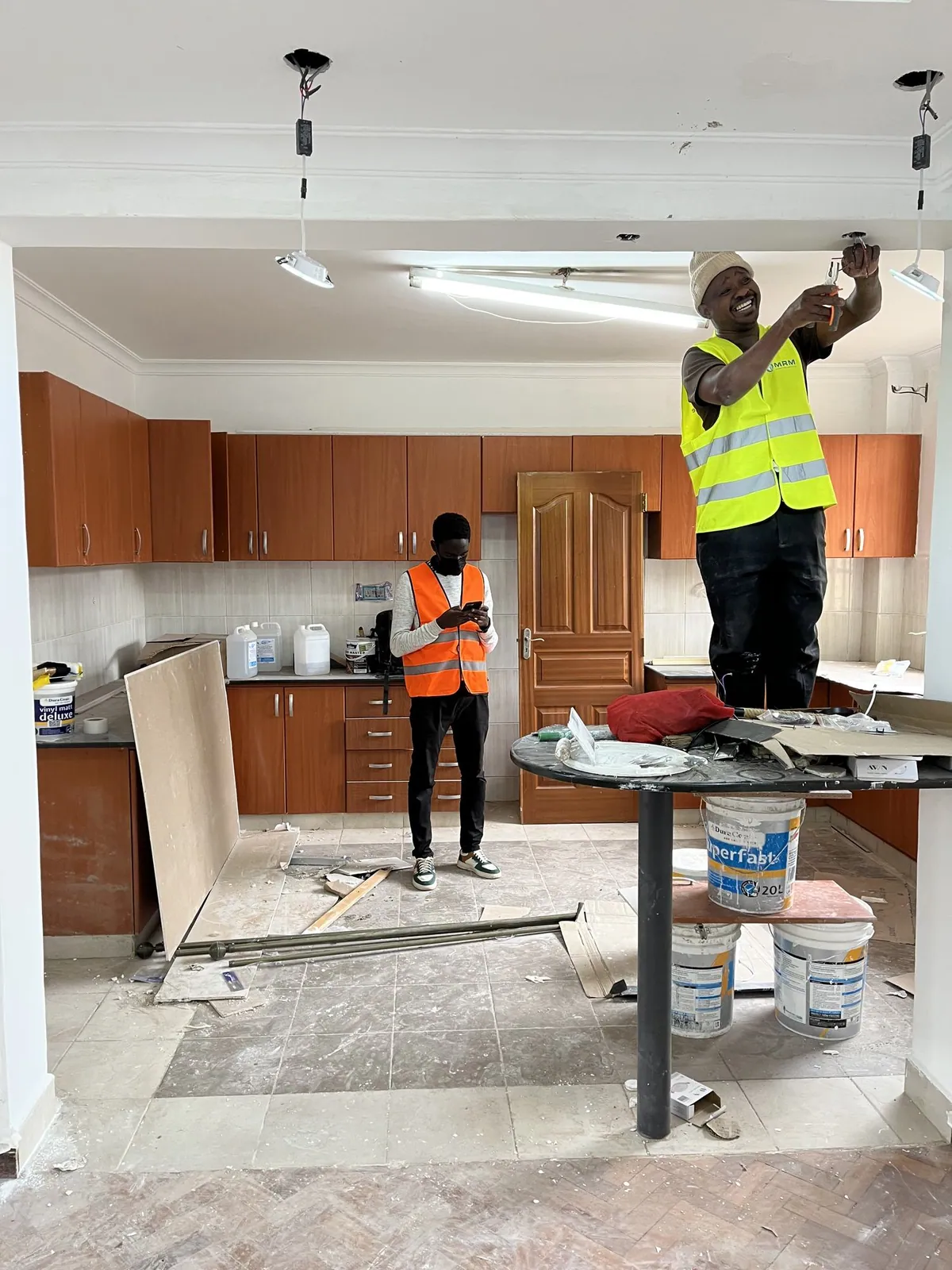 Modern Contemporary interior Finishes by Kloche Interiors at Tottenham Apartment Make-over, Lavington, Nairobi — view 18