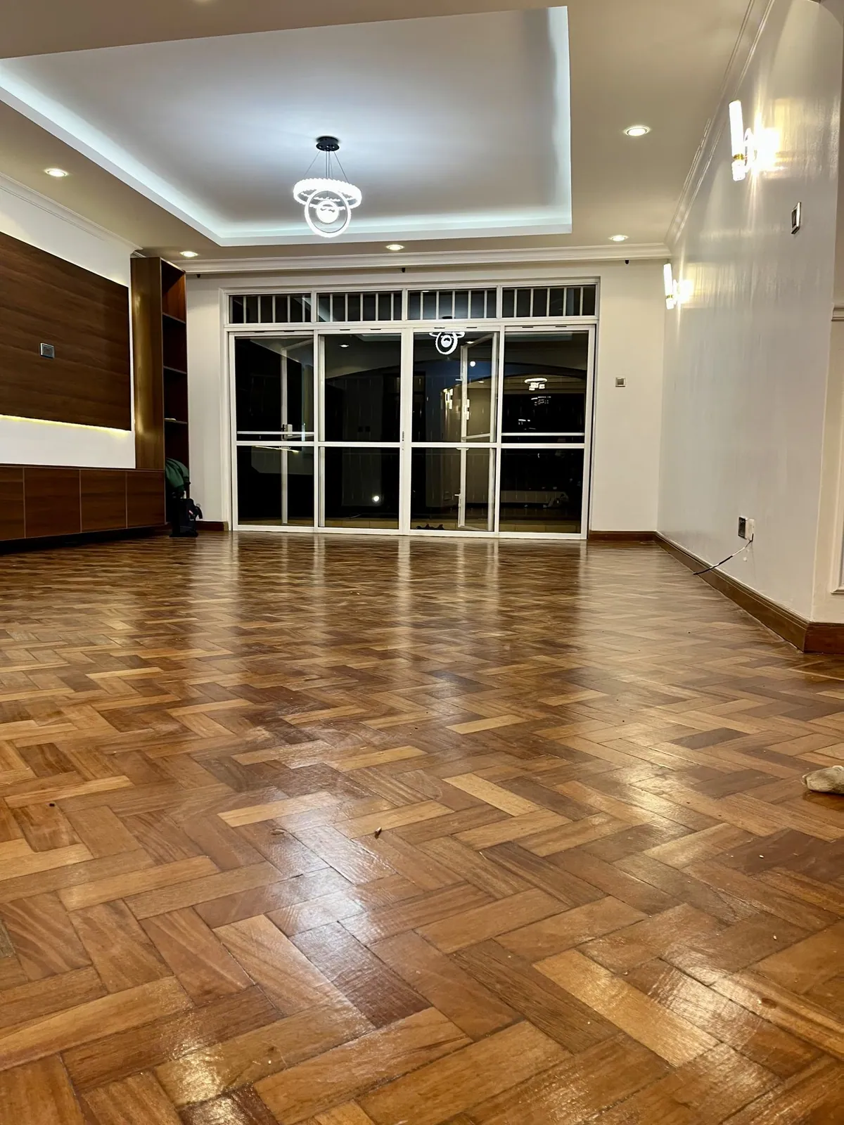 Modern Contemporary interior Finishes by Kloche Interiors at Tottenham Apartment Make-over, Lavington, Nairobi — view 49