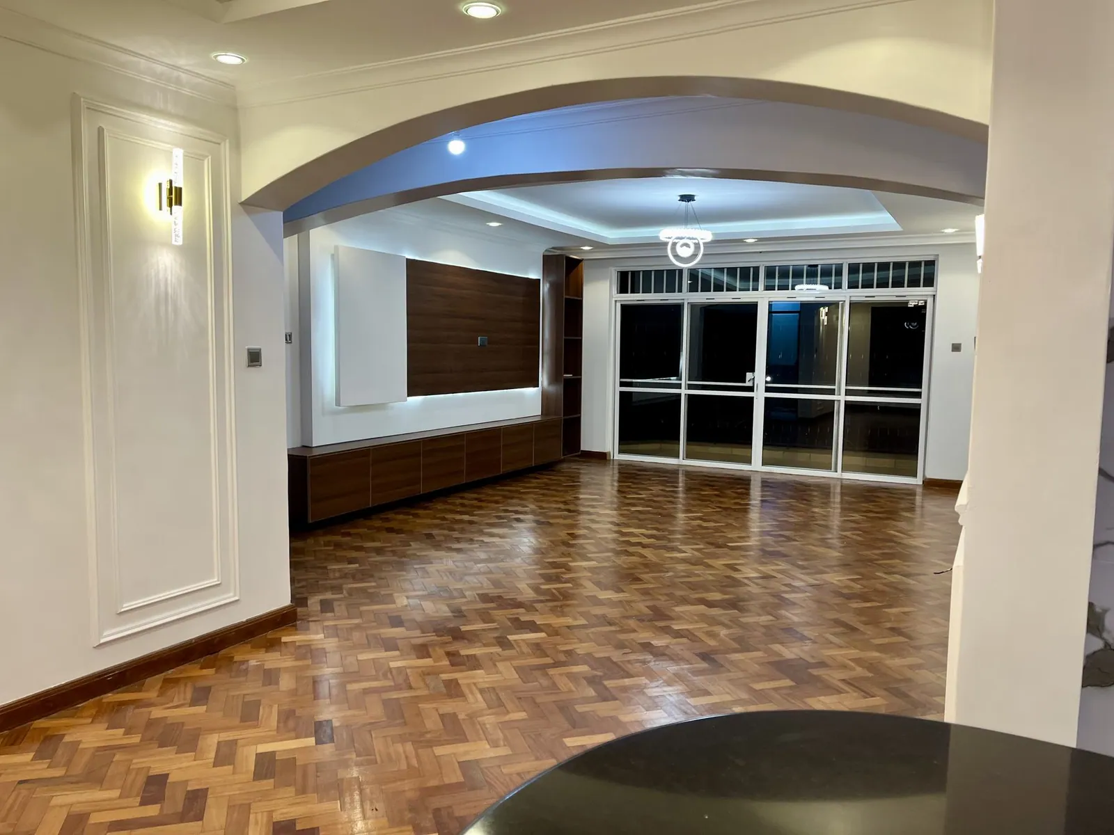 Modern Contemporary interior Finishes by Kloche Interiors at Tottenham Apartment Make-over, Lavington, Nairobi — view 58