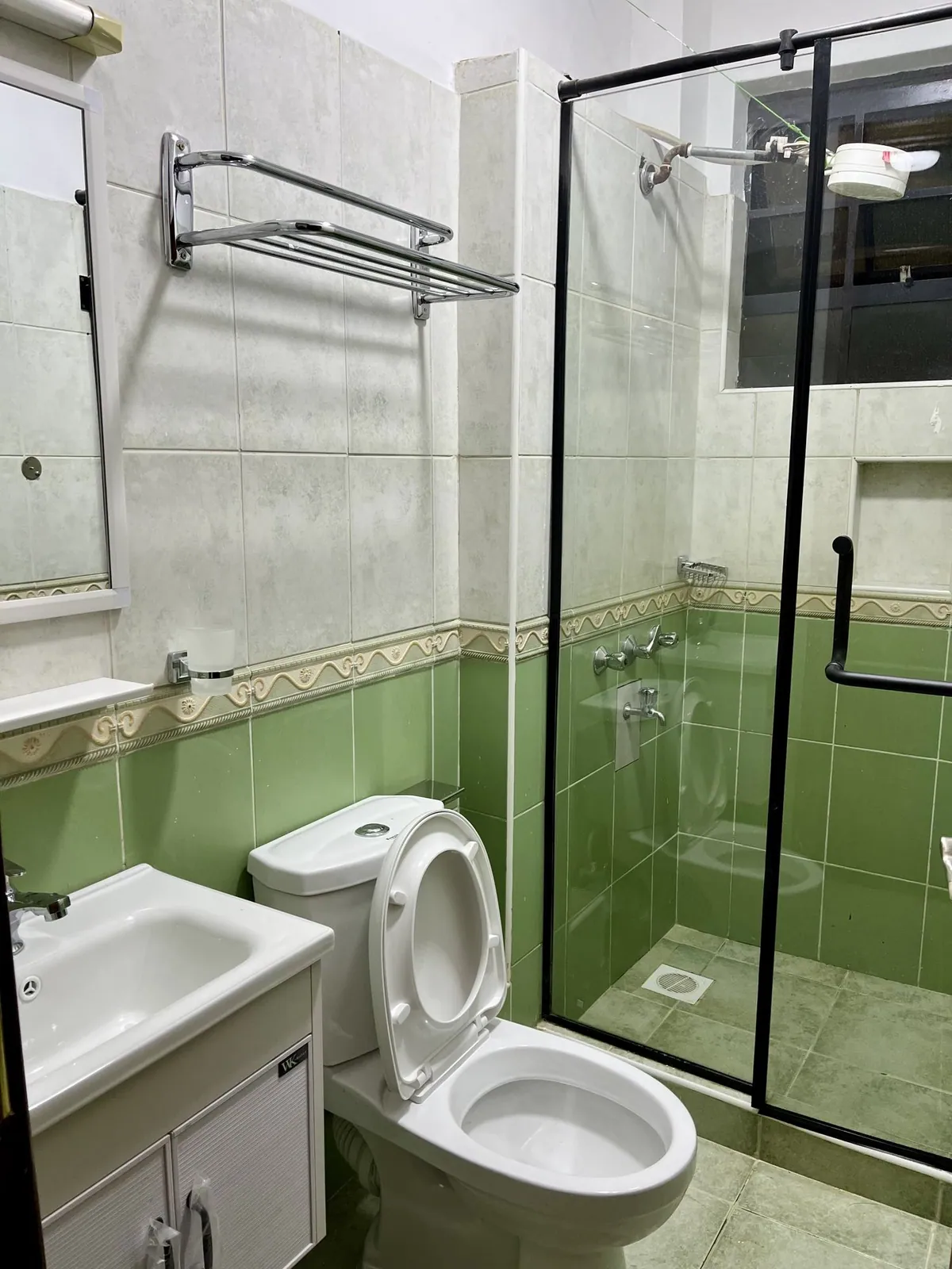 Modern Contemporary interior Finishes by Kloche Interiors at Tottenham Apartment Make-over, Lavington, Nairobi — view 73