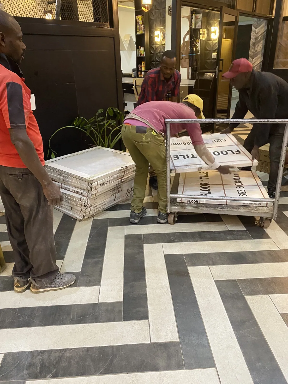 Modern Luxury commercial Interior Fit-Out by Kloche Interiors at Pam Nail Lacquer Westlands Branch, Westlands, Nairobi — view 32