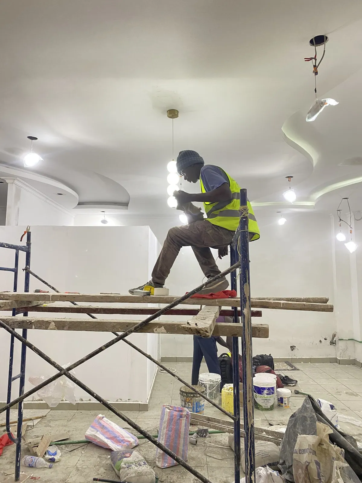Modern Contemporary full interior Fit-Out & Finishes by Kloche Interiors at Pam Nail Lacquer Parklands Branch, Parklands, Nairobi — view 22